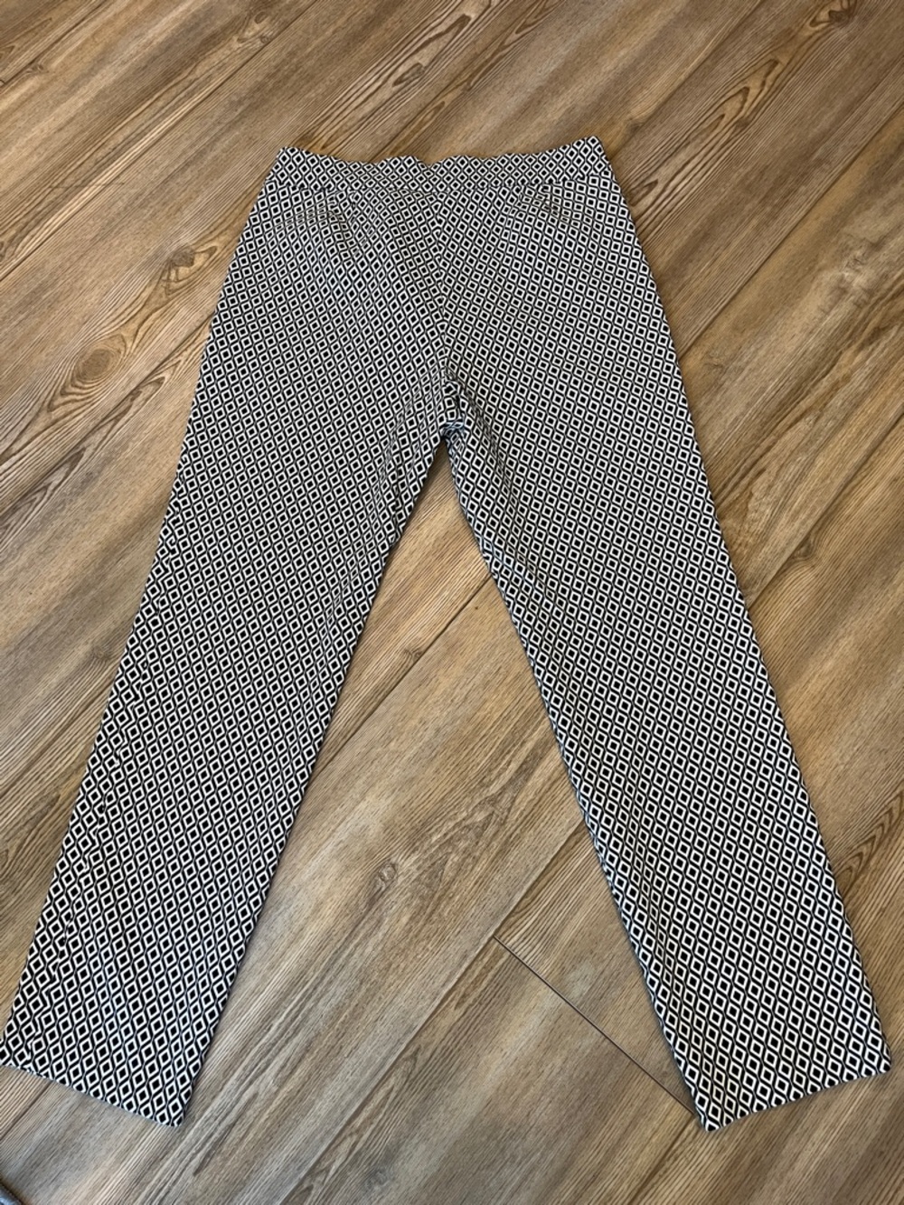 Talbots Black & White Diamond-Print Slim Trousers - Picture 5 of 5